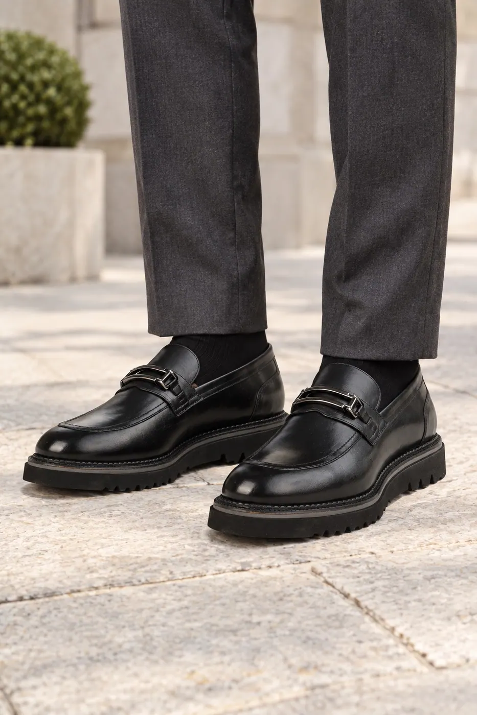1923 Metal Aksesuarlı Loafer Siyah